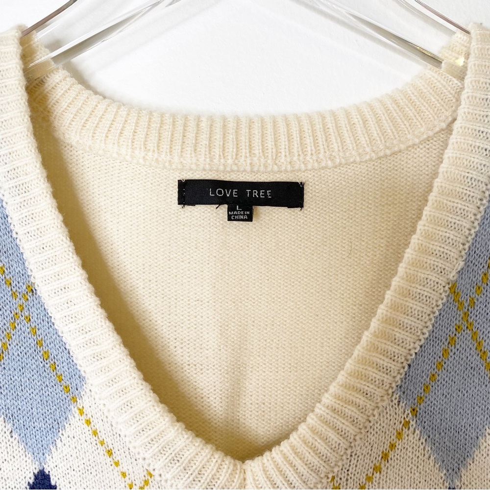 Love Tree Preppy Academia Argyle VNeck Plaid Checkered Knit Blue Cream Sweater L - Picture 8 of 8